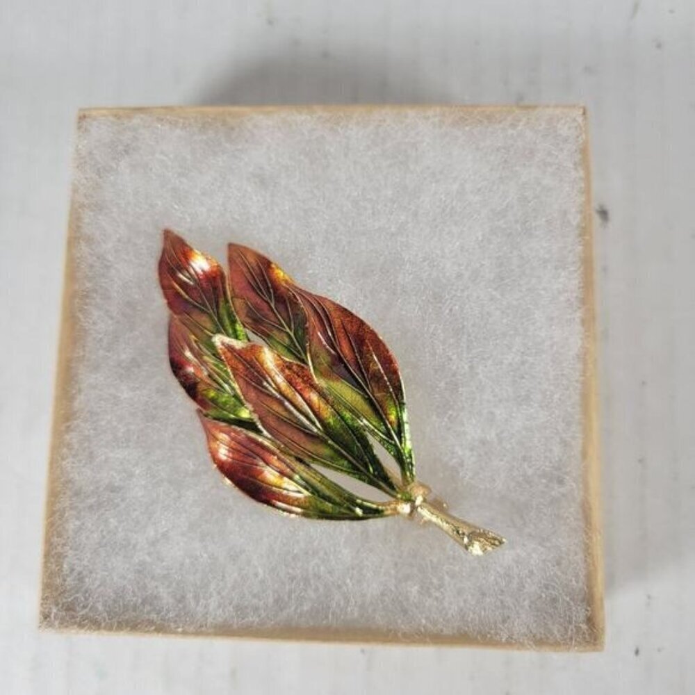 Unsigned Classic Elegant Sophisticated Workwear Floral Autumn Leaves Brooch